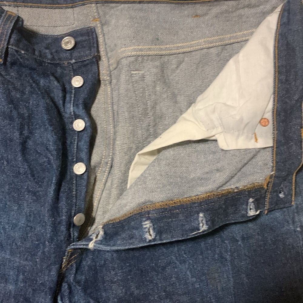 LeVI’S, 501 button up, vintage 94, (30years old) have wear spots, 40x32 - Picture 7 of 11